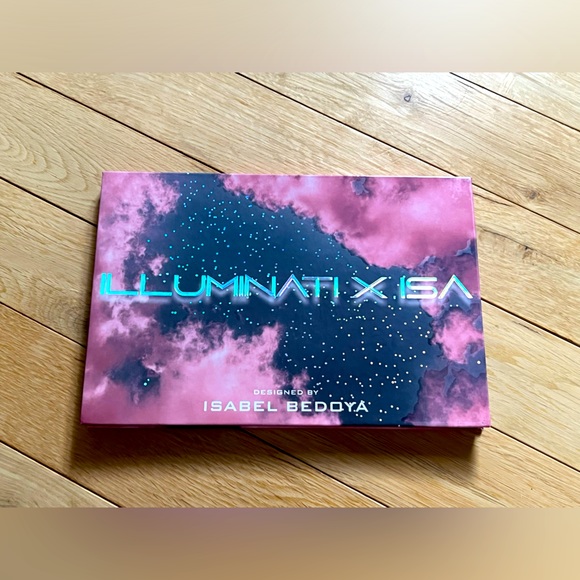 ILLUMINATI X ISA EYESHADOW PALETTE - Picture 2 of 8
